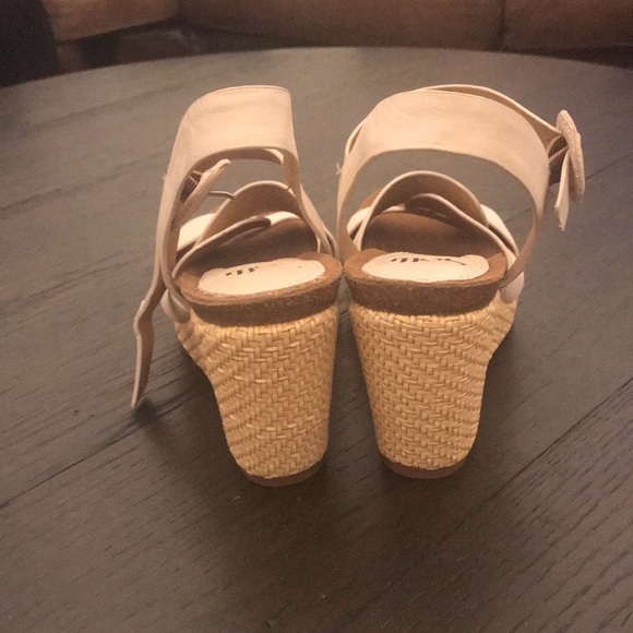 Sofft Cassidy Beige  Wedge Sz 10M New - Picture 10 of 13